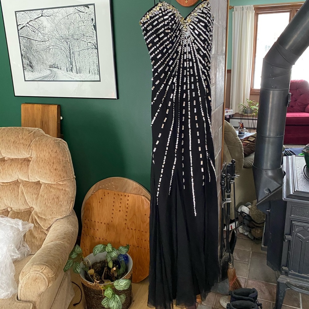 Formal floor length black dress size Small